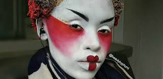 The singer once again caused tongues to wag when she stepped out looking like a clown. Wow This Makeup Artist Is Amazing With Her Transformation Looks Zumi