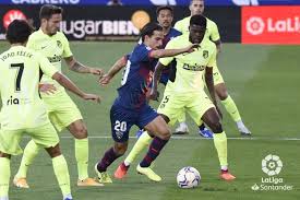 Renan lodi (atletico madrid) wins a free kick on the left wing. Sd Huesca 0 0 Atletico De Madrid Un Buen Punto Por Principios