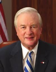 Stephen Janz's Instagram, Twitter & Facebook