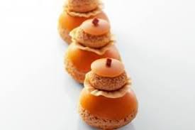 Religieuse Caramel Beurre Sale De Christophe Michalak Desserts Fantaisie Patisserie Recettes De Desserts A La Mangue