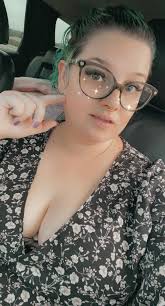 This how introverts feel in a crowd.