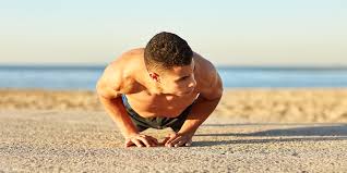 Vous recherchez un programme de musculation sans matériel pour un entrainement à la maison ? Se Muscler Les Bras Sans Materiel Nos Conseils