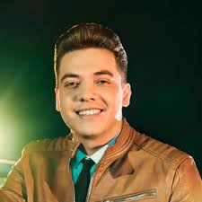 Wesley safadão] / acordei sentindo na minha boca um gosto do seu beijo / e achei teu cheiro na minha cama e Wesley Safadao Tickets Concerts And Tour Dates 2021 Festivaly Eu