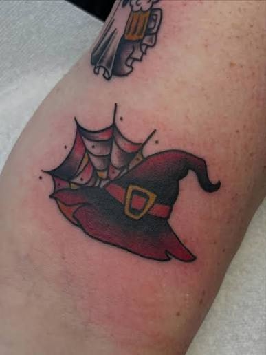 Fresh little witch hat tattooed by @tamirosetattoos at 12 oz. Studios Brooklawn, NJ. #12ozstudios #brooklawnnj #witchy #halloweentattoos #traditionaltattoos