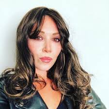 Daisy Lewis (@daisylflewis)