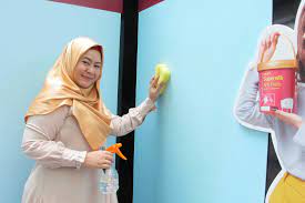 Premium dari brands gunakan teknologi daun talas di. Supersilk Anti Noda Cat Tembok Premium Sekali Bilas Langsung Bersih