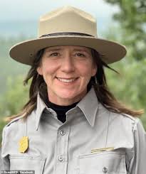 Construction crew ordered to stop flying American flag in Alaska park