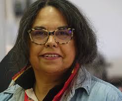 Glen Innes High School "Because of her, we can!" in video and pictures