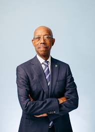 Meaning of president in english. Biography Of President Drake Ucop