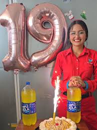 Celebrando el cumpleaños número 19 de Nancy