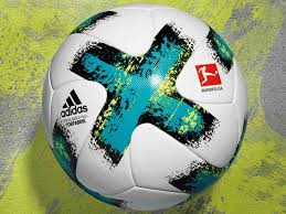 August 2019 mit einem heimspiel des titelverteidigers fc bayern münchen gegen hertha bsc (2:2) eröffnet. Torfabrik Spielball Fur Bundesliga Saison 2017 18 Vorgestellt Kicker