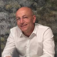 1400+ perfiles de «Blocher»