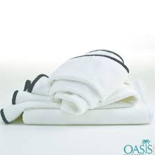 Wholesale discounted superior quality towels, in stock now! Oasis Towels Plush White Towel With Black Piping Bath Towel In Usa Uk Australia Canada White Bath Towels White Towels Towel