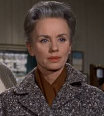 Lydia Brenner's Instagram, Twitter & Facebook