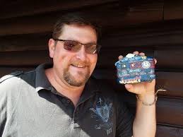 So very saddened to hear that Stan Barris passed away. He was always a good  friend and a wonderful person. Heartfelt prayers and sympathy to Glen and  all the family❤️🙏🏼