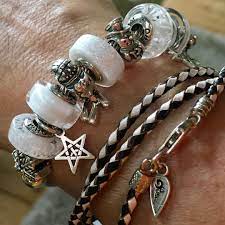 trudy van h on instagram happy winter southern hemisphere ohmbeads ohmyoumeltme ohmsnowang happy winter pandora charm bracelet heart charm bracelet