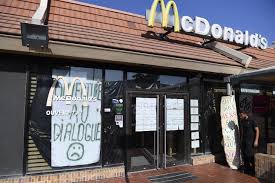 Marseille Le Mcdo De Saint Barthelemy Est Toujours Vivant