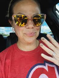 Are there any permanent jewelry shops available in Traverse City this  afternoon for 5 people?