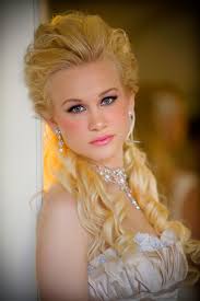 Bella's Secret: The Five Pillar System to Becoming a Master Hairdresser