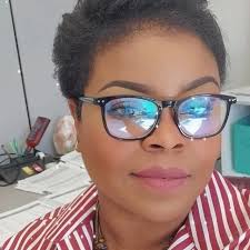 No glasses, reading glasses and blue light reducing glasses. This is my  norm🤣