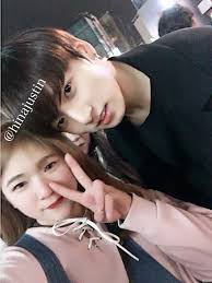 When the summer heat strikes, breaking out a fan is one of the few things you can do to keep cool. Bts Canada On Twitter Canada Bts Jungkook Took Selfies With Fans In Hondgae Https T Co Xmnga1a1ra