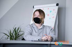 Iubesc superioritatea fata de alte fete; Unfpa Moldova Profesoara Spune CÄƒ Noi Trebuie SÄƒ Facem Curat CÄƒci Suntem Fete In Timp Ce BÄƒieÈ›ii PleacÄƒ AcasÄƒ NouÄƒ Tinere Voluntare La Centrul De Tineret Singerei IÈ™i Cer Dreptul La