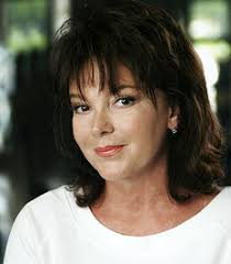 Az első epizódokat 1991 októberében láthatták a nézők a magyar televízióban. Fotok Igy Neznek Ki Ma A Familia Kft Szereploi Hazai Sztar Femina