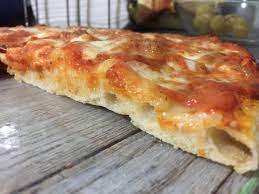 Pizza in teglia lunga lievitazione. Pizza Con Lievitazione 24h In Cucina Ci Pensa Simo