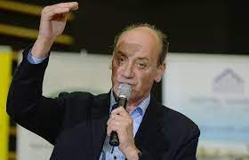 He is an actor, known for fugitiva (2018), sairaan kaunis elämä (2011) and carlos, rey emperador (2015). File Szpakowski Jpg Wikimedia Commons