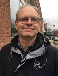 Should people driving in the left lane be ticketed?