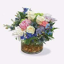 Breathtaking Blossoms In New York Ny Flowers Naturally Flower Delivery Flower Arrangements Flowers