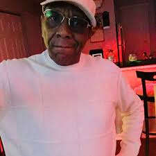 Geraldine Serna (@geraldinesernaboficial) je V ŽIVO