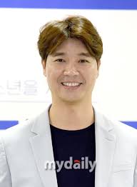유정환은 벤틀리 사건으로 감옥에 다녀온 후 새로운 여자 친구를 만납니다. 100ì–µ íš¡ë ¹ì„¤ ì† ë¶ˆì'¥ êº¼ë‚¸ 93ë…„ìƒ ì—¬ì¹œ ë°•ìˆ˜í™ ì˜¤ëŠ˜ 5ì¼ ì¹œí˜• ê³ ì†Œ Mdí¬ì»¤ìŠ¤