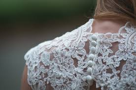 Farsi notare in spiaggia è la parola d'ordine dell'estate: L Abito Da Sposa Dei Tuoi Sogni E Proprio Qui Vicino A Te Esperia Spose Esperiaspose Abiti Da Sposa Civitavecchia