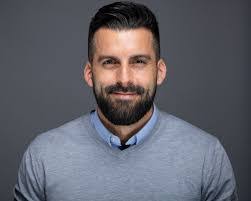 Leandro Otero's Instagram, Twitter & Facebook