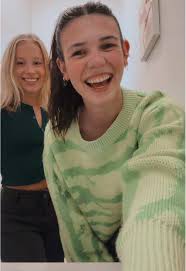 katey day (@katey.day)