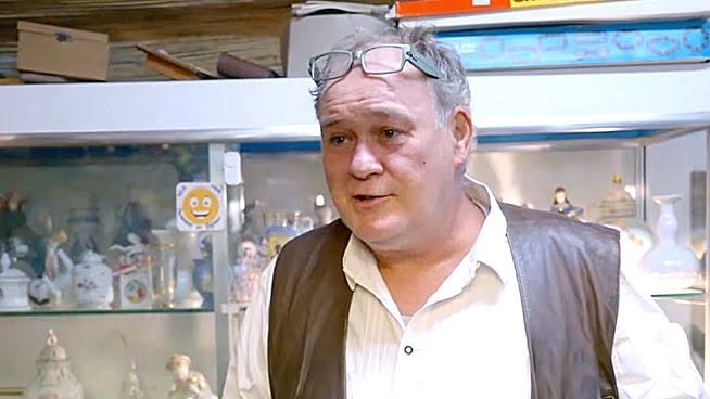 5 spannende Fakten über "Bares für Rares"-Legende Waldi Lehnertz: Dieses  Talent hätte ihm wirklich niemand zugetraut - TV-Starts bei FILMSTARTS.de