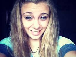 Ik hoopte dat artsen mijn oog eruit zouden halen": Amanda's oog zag  knalrood na een wandeling, nu is ze zo goed als blind