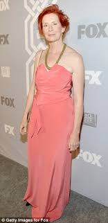 Wiki bio 6 accident with eye frances is 66 years old. Lady In Red Emma Roberts Poses At Fox S Emmy Afterparty With Her Boyfriend And American Horror Story Co Star Evan Peters Daily Mail Online