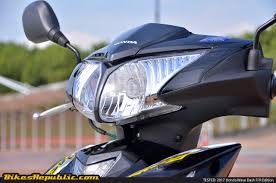 Honda wave dash 2017 có 3 màu xanh, đen và đỏ, trong khi phiên bản r có thêm tùy chọn màu repsol. Tested 2017 Honda Wave Dash Fi R Edition Honda S Wonder Boy Bikesrepublic