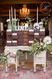 Inspiration Pretty Vintage Table Wedding Table Decorations Vintage Wedding Decorations Wedding