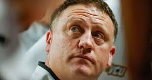 VCU basketball coach Mike Rhoades enjoys moment as son signs to play  football