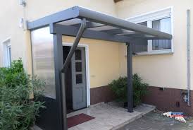 Ein Alu Terrassendach Der Marke Rexoclassic 4m X 2m In Anthrazit Mit Stegplatten X Struktur Transparent Terrassendach Windschutz Terrasse Aussentreppengelander