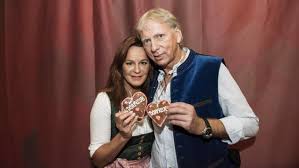 Im april 2015 soll der umbau von andrea bergs hotel fertig sein, bis dorthin wird natürlich jede fleißige hand gebraucht. Andrea Bergs Mann Uli Ferber Hotel Wagt Neuanfang