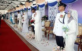 Mohon sebarkan dan kongsi jawatan kosong polis ini kepada. Meraikan Raja Sehari 20 Pasangan Polis Bersanding Dalam Satu Majlis Free Malaysia Today Fmt