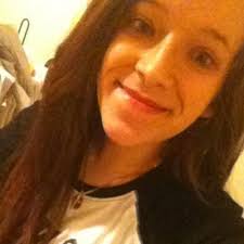 Desiree Serrano (@dezzy_sparkelz)