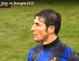 Gareth bale con i suoi lunghi capelli sciolti. Gareth Bale Con La Chierica Pagina 4