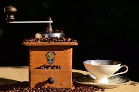 Le Meilleur Moulin A Cafe En 2021 Au Canada Comparatif Guide Et Avis