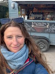 Sunny but cold wind in Abbey Grounds 😁