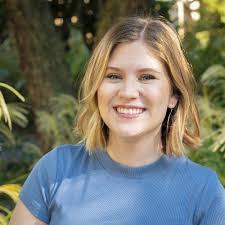 Natalie Singleton's Instagram, Twitter & Facebook